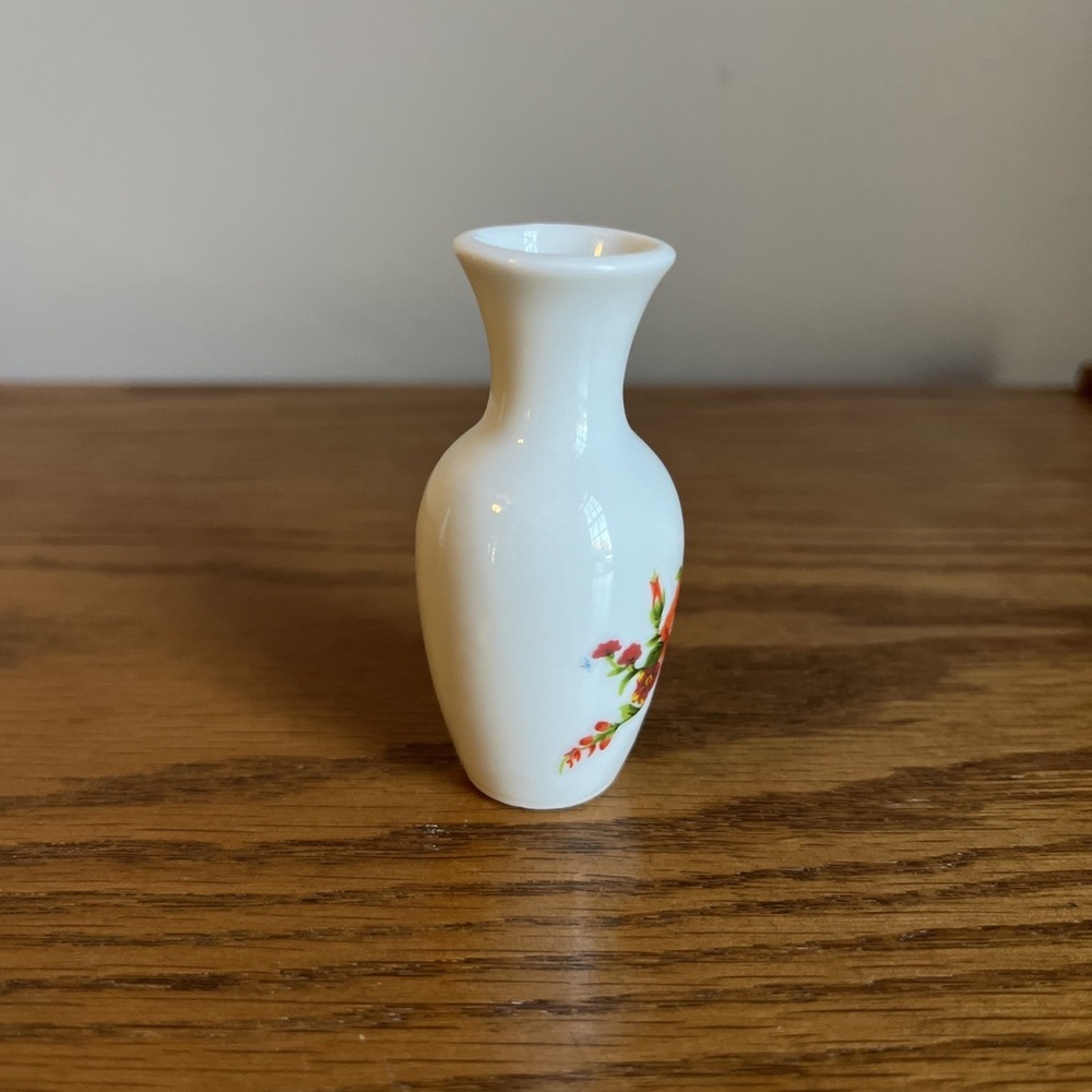 Vintage Miniature Vase Floral 2.5" Tall Orange Blue Floral Cottage Shabby Chic - Picture 4 of 7
